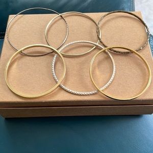 6 Gold tone bracelets (Vintage costume perfect condition. Wear together or alone